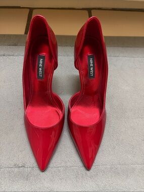 Nine West Red Patent Pointed Pumps